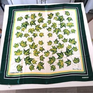 Skemo Canada Eleanor Paine Canadian Maple Leaves Scarf Made in Japan 27x27.5 in.